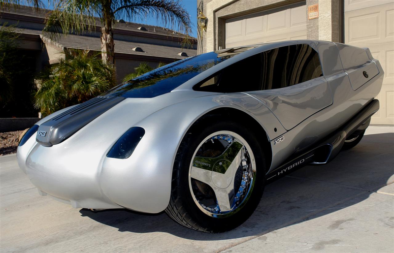 Illustration for article titled 125 MPG Diesel-Electric Three-Wheeled Car Headed For Production
